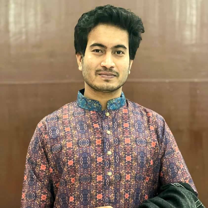 Omar Sohrab, Managing and Marketing Director